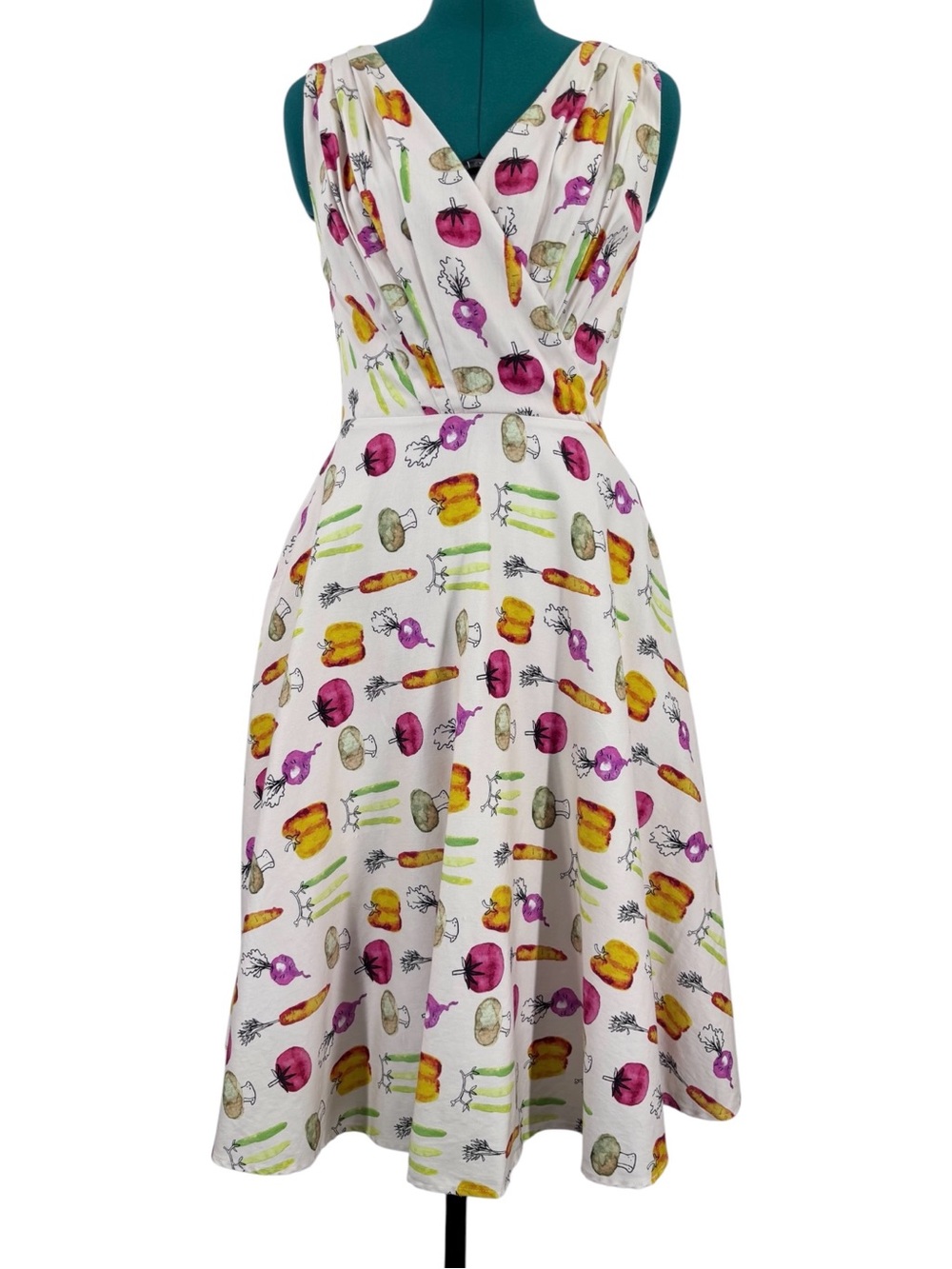 Miss Lulo Off-White Veggie Print V-Neck Fitted Waist PinUp Midi Dress, Medium